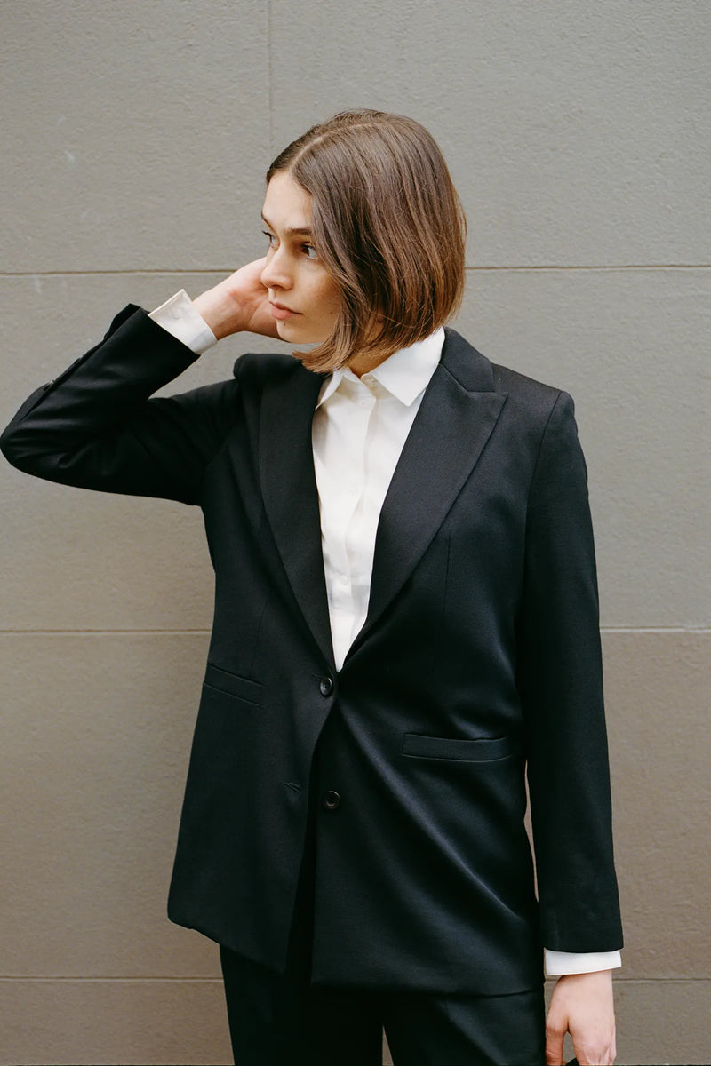 Recently Back In Stock - Fred Black Japanese Twill Wool Blazer